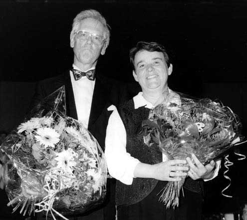 Chorleiterin Nicole Le Cacheux und Dirigent Manfred Nonnenmann nach gelungenem Konzert.