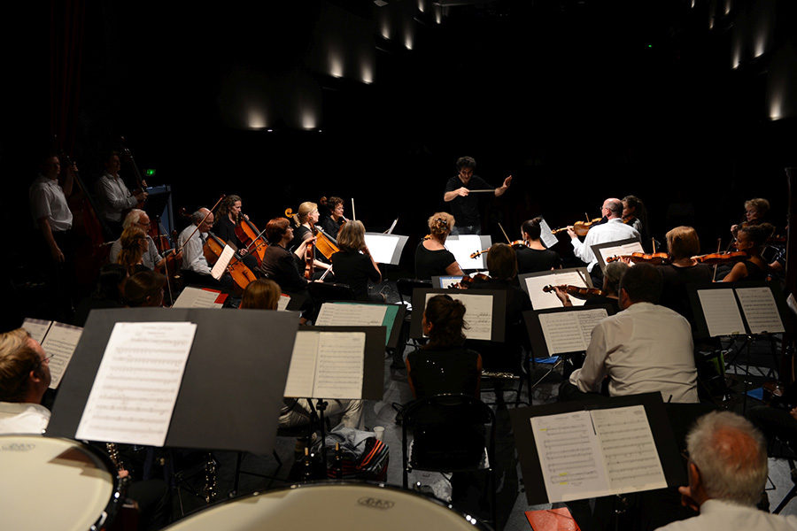 Anspielprobe kurz vor dem Konzert in Vaux-le-Pénil